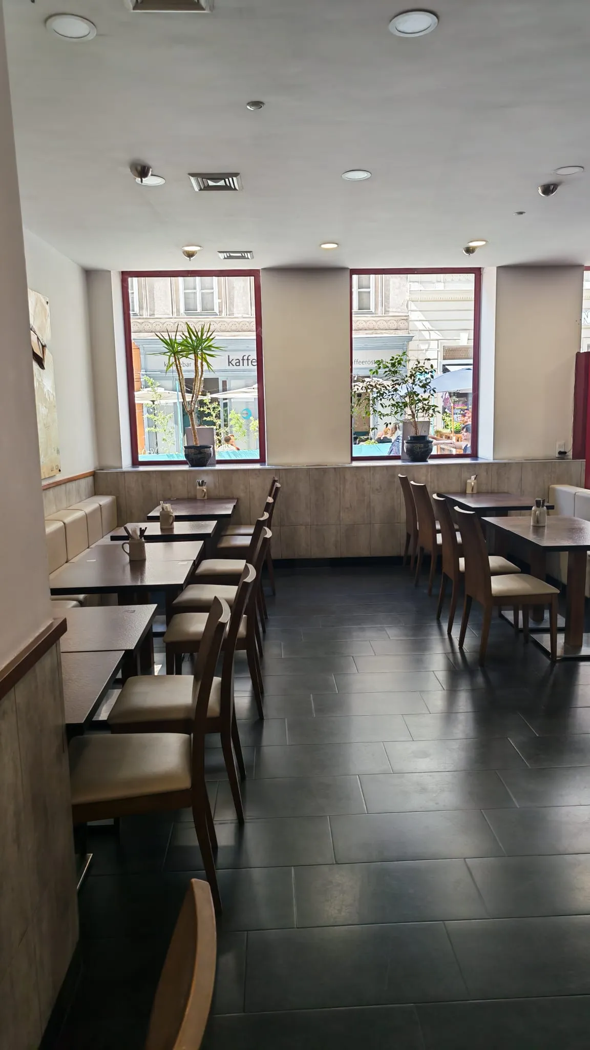 Vienna_Schnitzel_Mariahilfestr